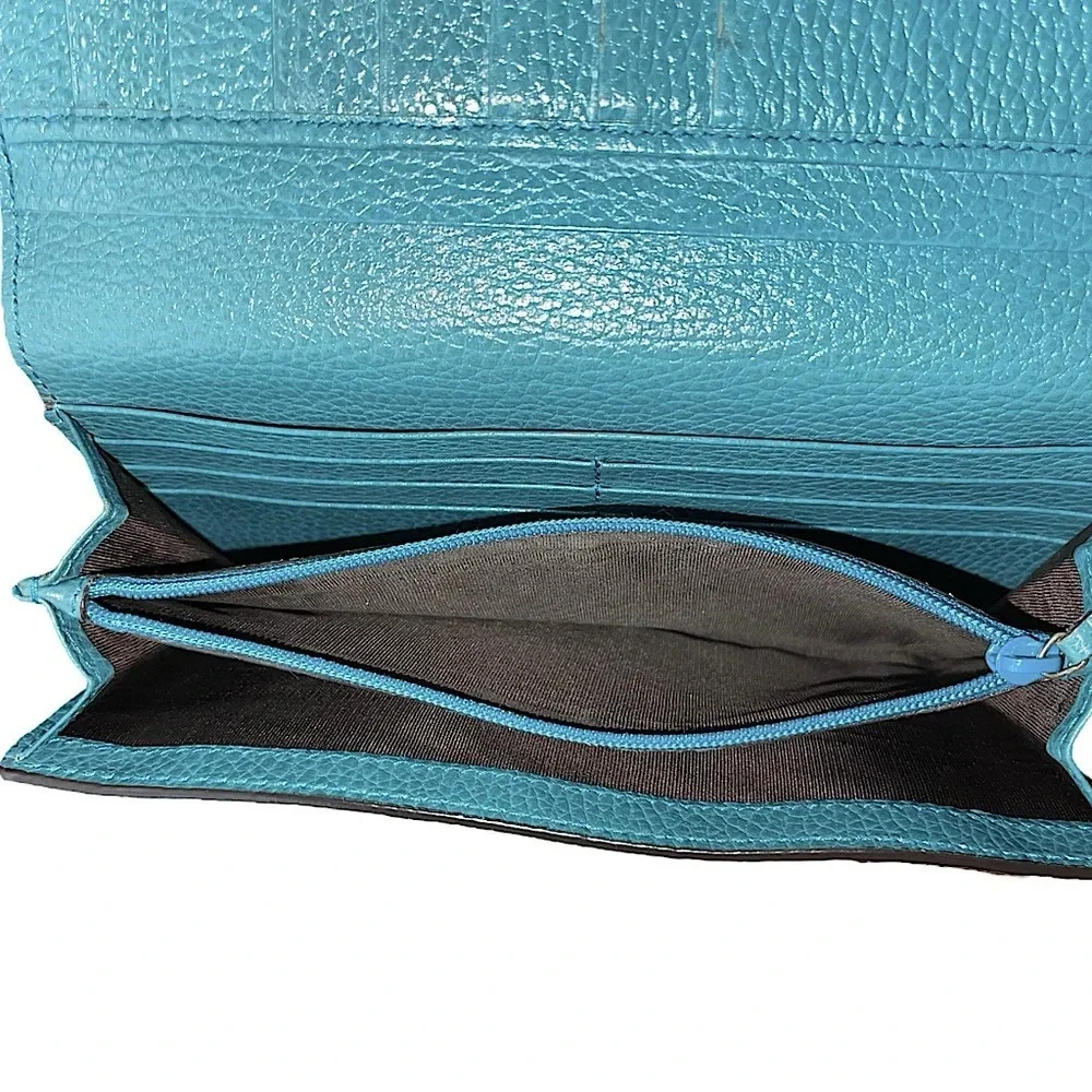 🩵GUCCI Turquoise Blue GG Calfskin Continental Wallet